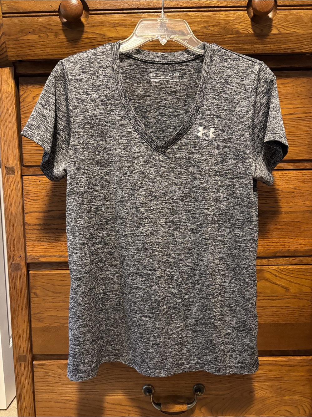 Under Armour V-Neck Heatgear Performance Tee Dark Gray Heather Women’s Size Med